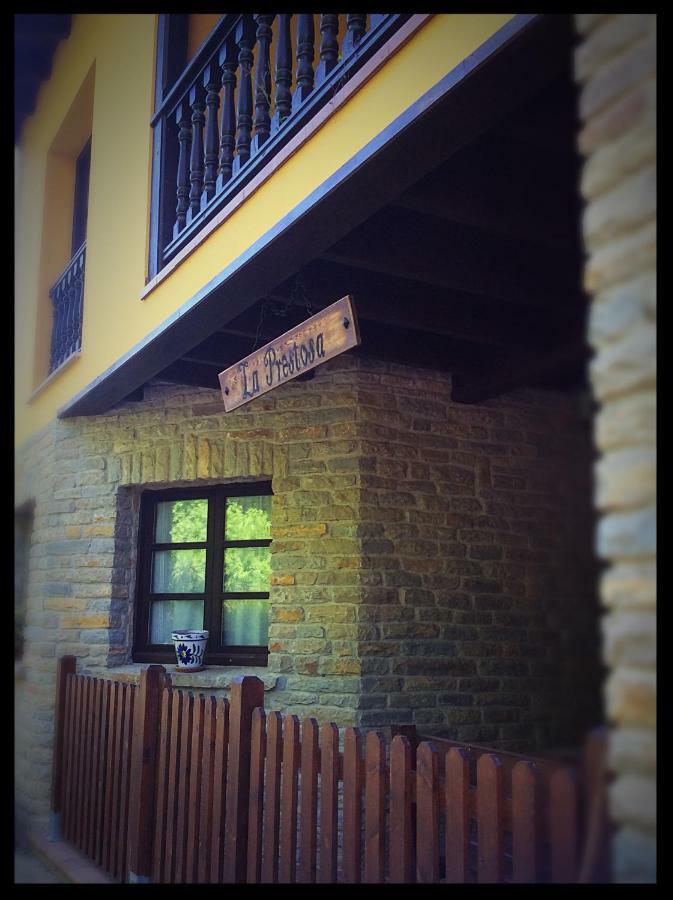 Hostal La Prestosa Arriondas Exterior foto