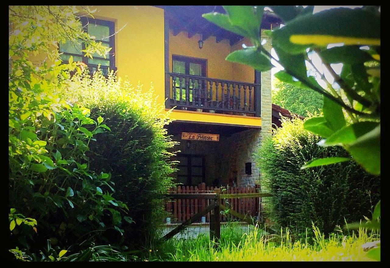 Hostal La Prestosa Arriondas Exterior foto